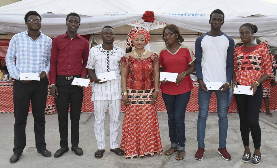 15355812_1214732305270961_6518351713354092069_n